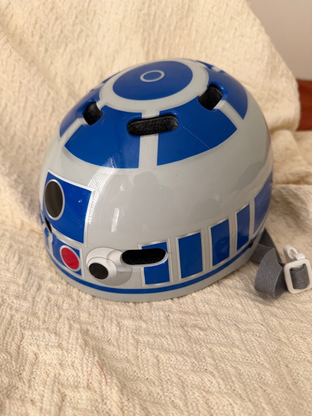 Star Wars R2-D2 Kids Bike Helmet - Blue & White